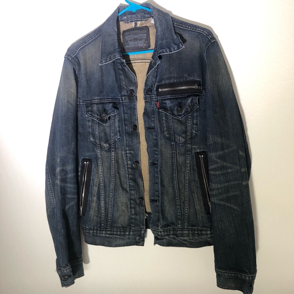 Levi’s Denim Jacket - Picture 2 of 6